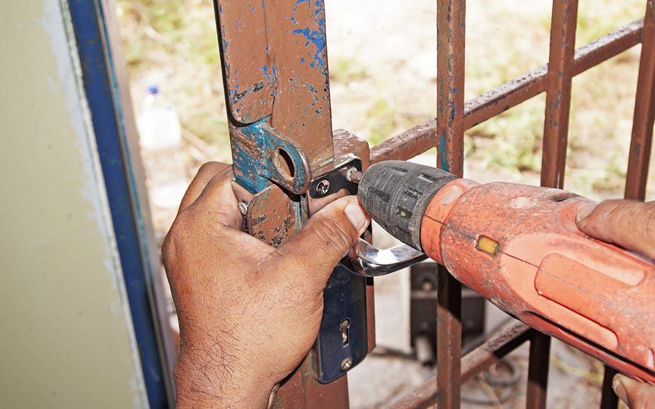 confiance serrurier prix changement serrure Sèvres